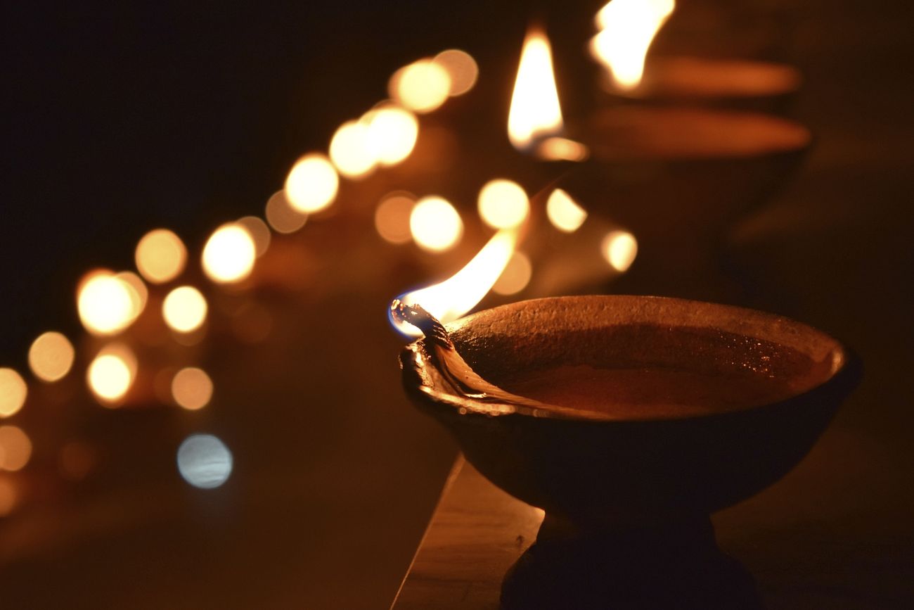 Free lit Diwali candle image
